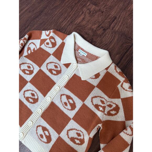 Earthbound Trading Co Yin Yang Collared Button Down Sweater - Picture 1 of 4